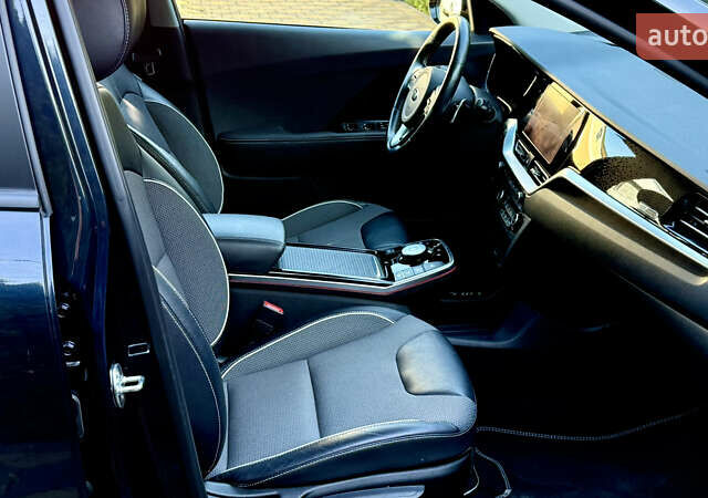 Синій Кіа Niro, об'ємом двигуна 0 л та пробігом 71 тис. км за 19700 $, фото 36 на Automoto.ua