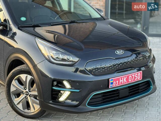 Синий Киа Niro, объемом двигателя 0 л и пробегом 129 тыс. км за 18800 $, фото 9 на Automoto.ua