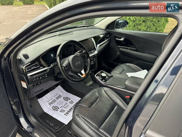 Синий Киа Niro, объемом двигателя 0 л и пробегом 156 тыс. км за 18900 $, фото 62 на Automoto.ua
