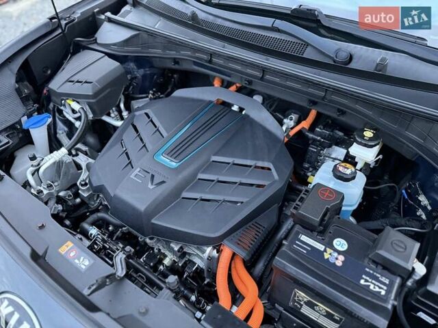 Синій Кіа Niro, об'ємом двигуна 0 л та пробігом 81 тис. км за 19350 $, фото 97 на Automoto.ua