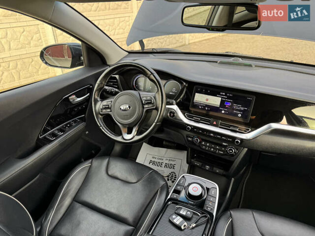 Синий Киа Niro, объемом двигателя 0 л и пробегом 156 тыс. км за 18900 $, фото 24 на Automoto.ua