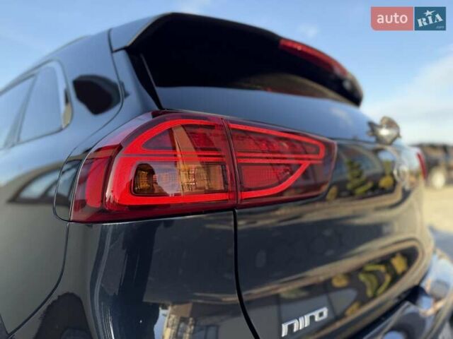 Синий Киа Niro, объемом двигателя 0 л и пробегом 78 тыс. км за 20950 $, фото 52 на Automoto.ua