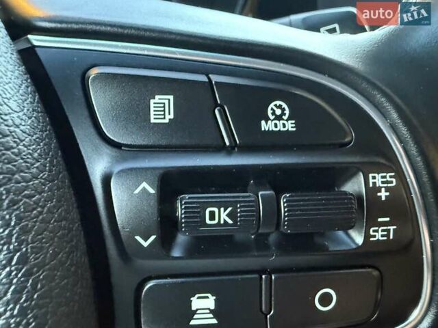 Синий Киа Niro, объемом двигателя 0 л и пробегом 138 тыс. км за 18350 $, фото 80 на Automoto.ua