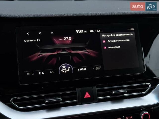 Синий Киа Niro, объемом двигателя 0 л и пробегом 95 тыс. км за 20500 $, фото 53 на Automoto.ua