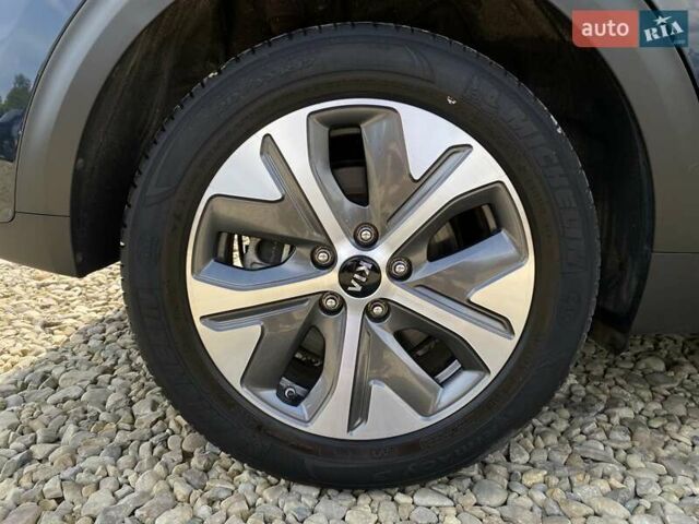 Синий Киа Niro, объемом двигателя 0 л и пробегом 72 тыс. км за 21700 $, фото 22 на Automoto.ua