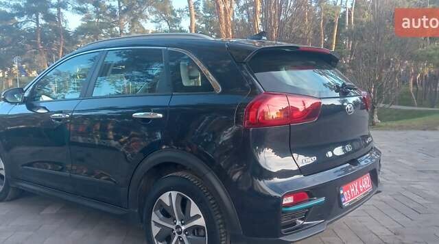 Синій Кіа Niro, об'ємом двигуна 0 л та пробігом 66 тис. км за 21490 $, фото 15 на Automoto.ua