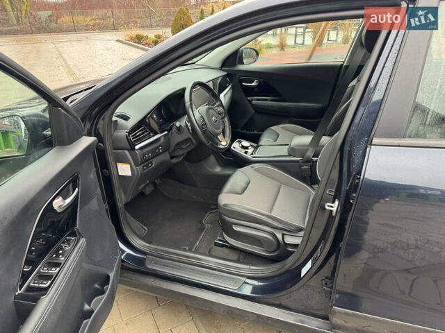 Синий Киа Niro, объемом двигателя 0 л и пробегом 63 тыс. км за 19990 $, фото 19 на Automoto.ua