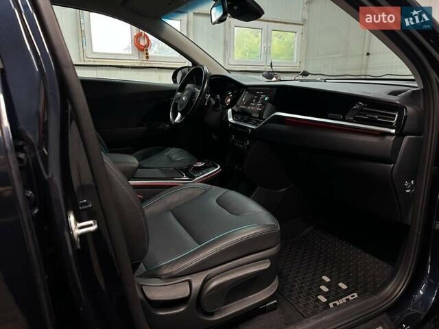 Синій Кіа Niro, об'ємом двигуна 0 л та пробігом 32 тис. км за 23900 $, фото 76 на Automoto.ua