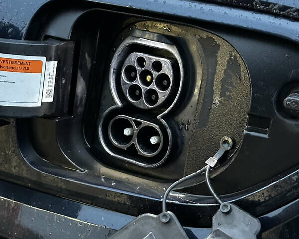 Синій Кіа Niro, об'ємом двигуна 0 л та пробігом 100 тис. км за 19900 $, фото 27 на Automoto.ua