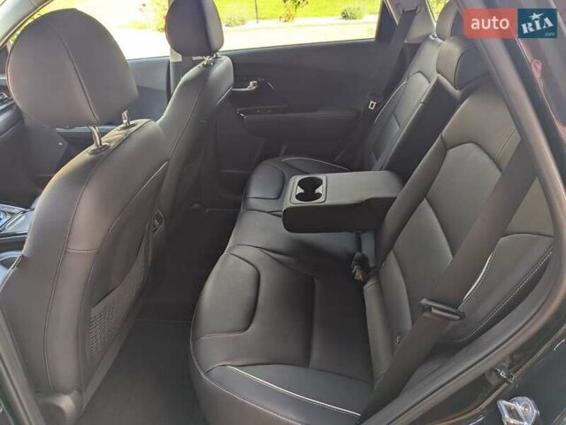 Киа Niro 2020 в Луцке на Automoto.ua Синий Киа Niro, объемом двигателя 0 л и пробегом 157 тыс. км за 19700 $, фото 38 на Automoto.ua