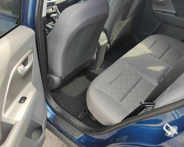 Кіа Niro 2020 у Рівному на Automoto.ua Синій Кіа Niro, об'ємом двигуна 1.58 л та пробігом 22 тис. км за 22000 $, фото 24 на Automoto.ua