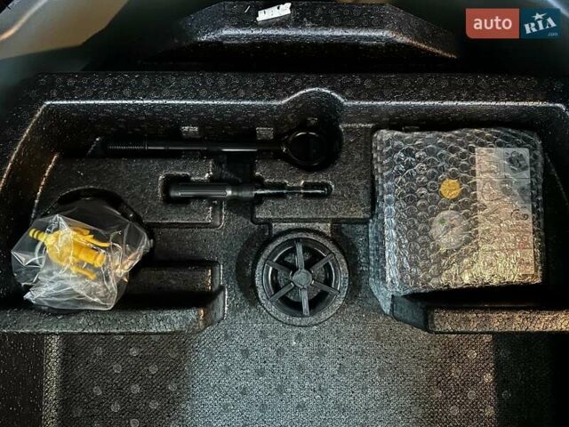 Синій Кіа Niro, об'ємом двигуна 0 л та пробігом 32 тис. км за 23900 $, фото 74 на Automoto.ua