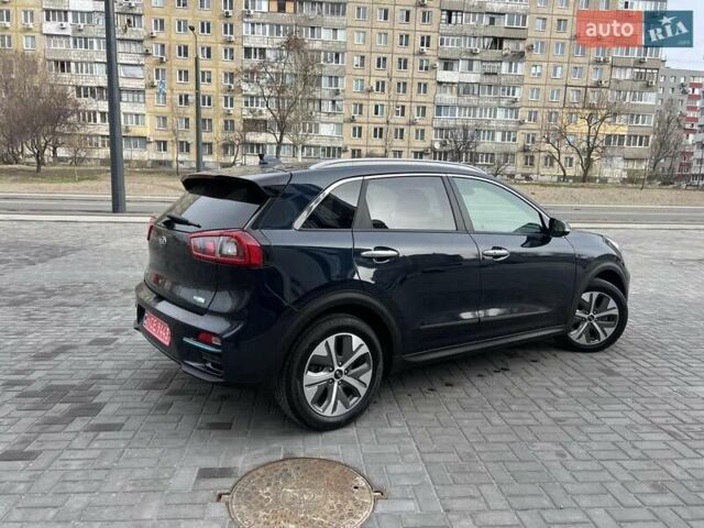 Синий Киа Niro, объемом двигателя 0 л и пробегом 89 тыс. км за 17500 $, фото 15 на Automoto.ua