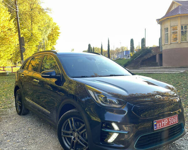 Синій Кіа Niro, об'ємом двигуна 0 л та пробігом 109 тис. км за 20578 $, фото 2 на Automoto.ua