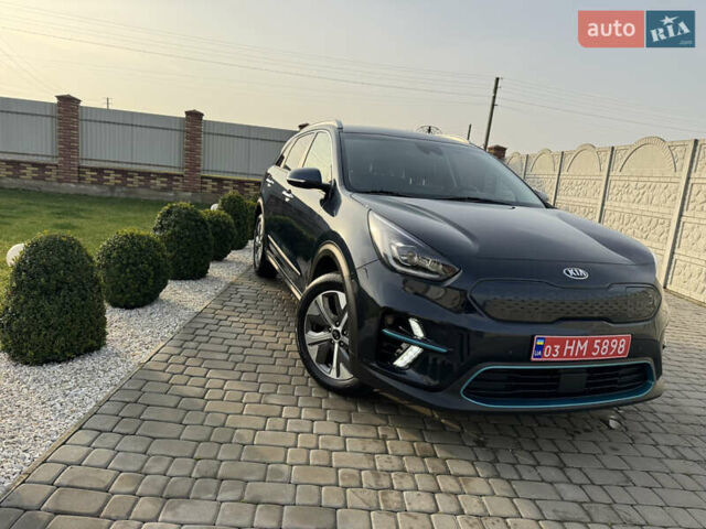 Синий Киа Niro, объемом двигателя 0 л и пробегом 156 тыс. км за 18900 $, фото 7 на Automoto.ua