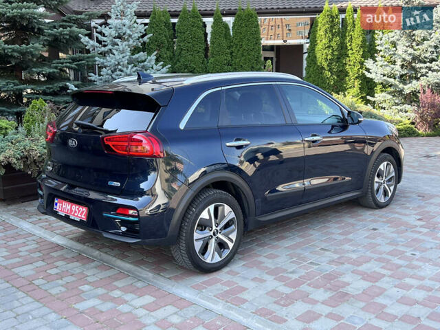 Синий Киа Niro, объемом двигателя 0 л и пробегом 112 тыс. км за 20800 $, фото 5 на Automoto.ua