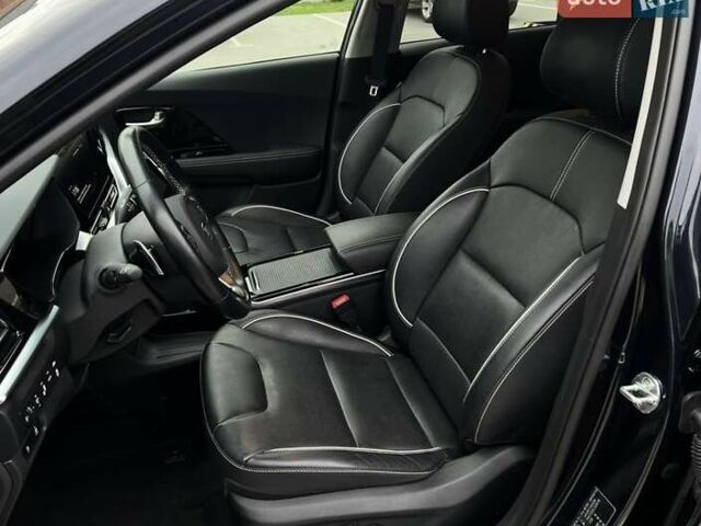 Синій Кіа Niro, об'ємом двигуна 0 л та пробігом 156 тис. км за 19300 $, фото 9 на Automoto.ua