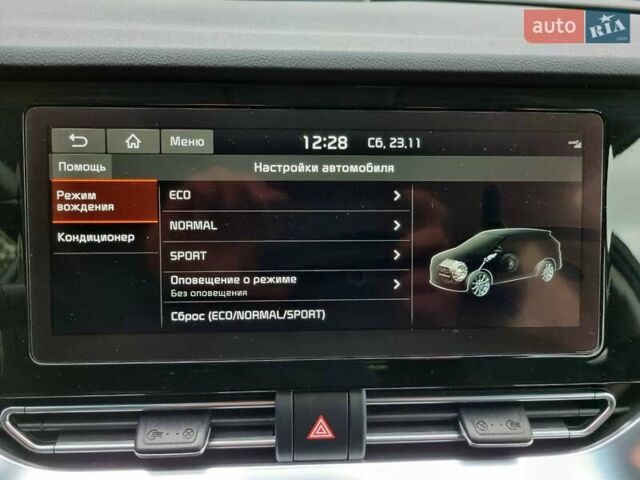 Синий Киа Niro, объемом двигателя 0 л и пробегом 67 тыс. км за 19399 $, фото 59 на Automoto.ua