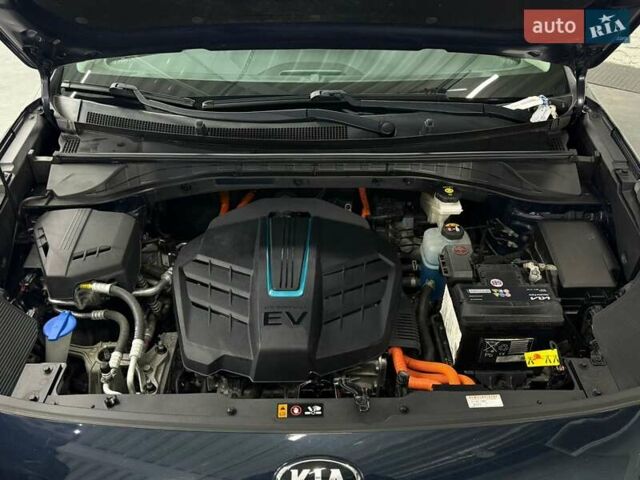 Синій Кіа Niro, об'ємом двигуна 0 л та пробігом 130 тис. км за 19071 $, фото 11 на Automoto.ua