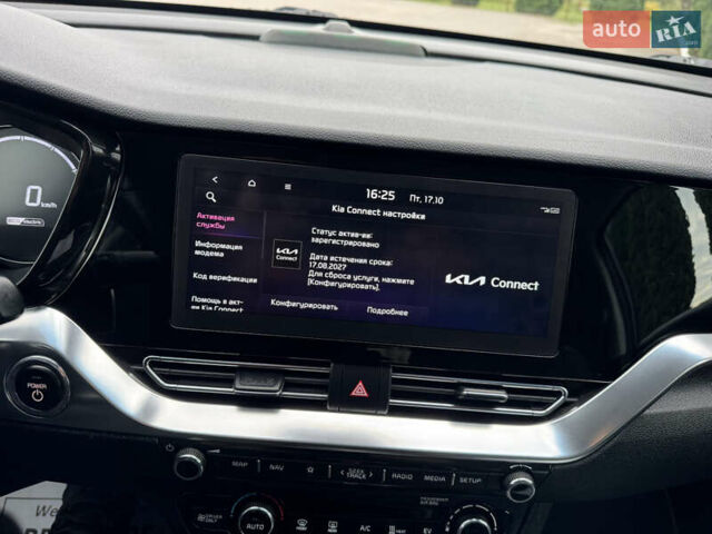Синий Киа Niro, объемом двигателя 0 л и пробегом 156 тыс. км за 18900 $, фото 41 на Automoto.ua