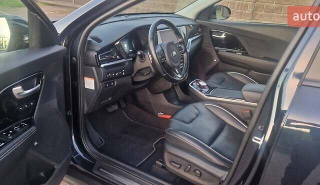 Синий Киа Niro, объемом двигателя 0 л и пробегом 151 тыс. км за 18300 $, фото 19 на Automoto.ua