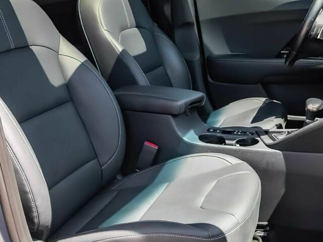 Синий Киа Niro, объемом двигателя 1.6 л и пробегом 40 тыс. км за 9400 $, фото 13 на Automoto.ua