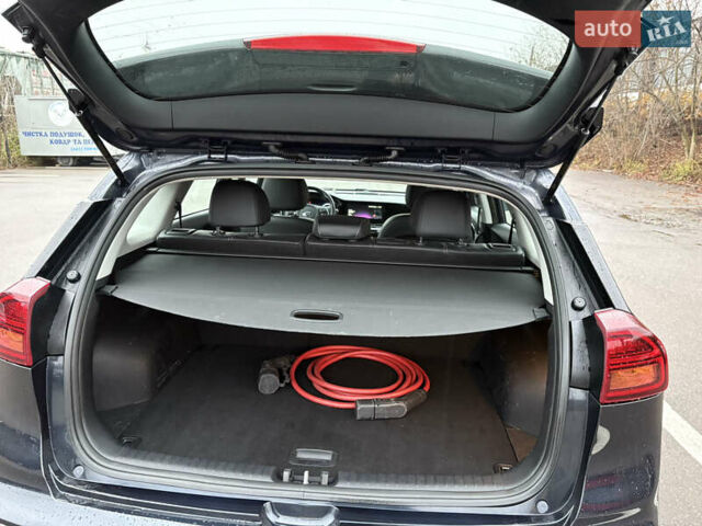 Синий Киа Niro, объемом двигателя 0 л и пробегом 125 тыс. км за 19600 $, фото 60 на Automoto.ua