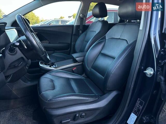 Синий Киа Niro, объемом двигателя 0 л и пробегом 58 тыс. км за 22900 $, фото 30 на Automoto.ua
