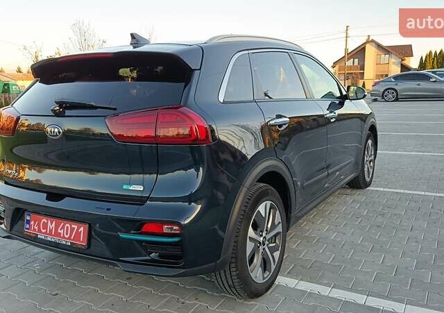 Киа Niro 2020 в Львове на Automoto.ua Синий Киа Niro, объемом двигателя 0 л и пробегом 149 тыс. км за 19900 $, фото 9 на Automoto.ua