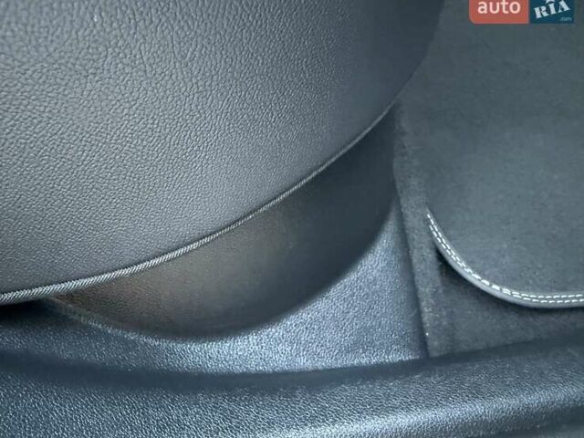 Синий Киа Niro, объемом двигателя 0 л и пробегом 138 тыс. км за 18350 $, фото 122 на Automoto.ua