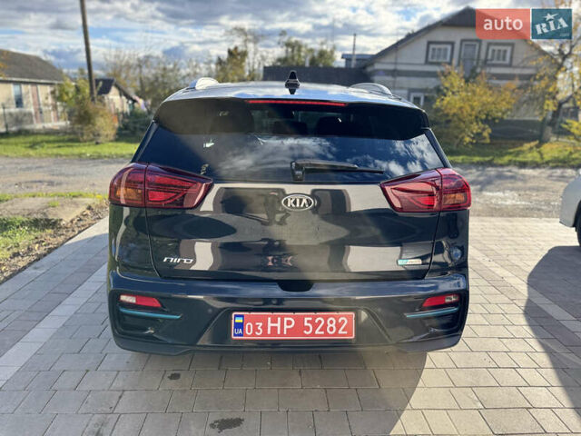 Синий Киа Niro, объемом двигателя 0 л и пробегом 129 тыс. км за 19062 $, фото 3 на Automoto.ua