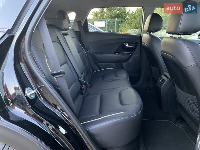 Синій Кіа Niro, об'ємом двигуна 0 л та пробігом 106 тис. км за 21900 $, фото 98 на Automoto.ua