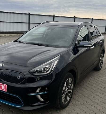 Синій Кіа Niro, об'ємом двигуна 0 л та пробігом 135 тис. км за 18750 $, фото 1 на Automoto.ua