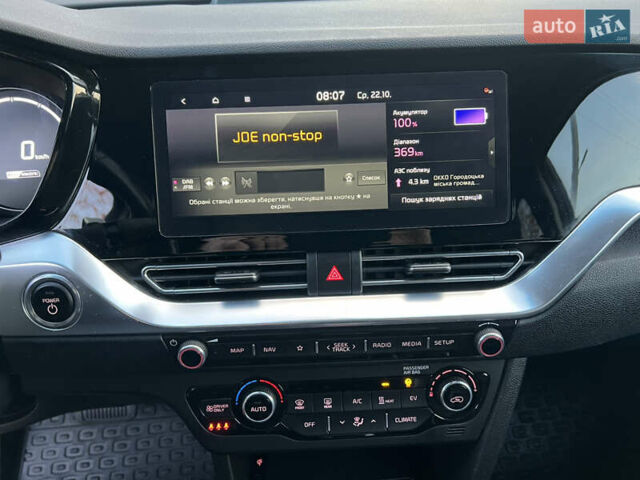 Синій Кіа Niro, об'ємом двигуна 0 л та пробігом 86 тис. км за 22200 $, фото 18 на Automoto.ua