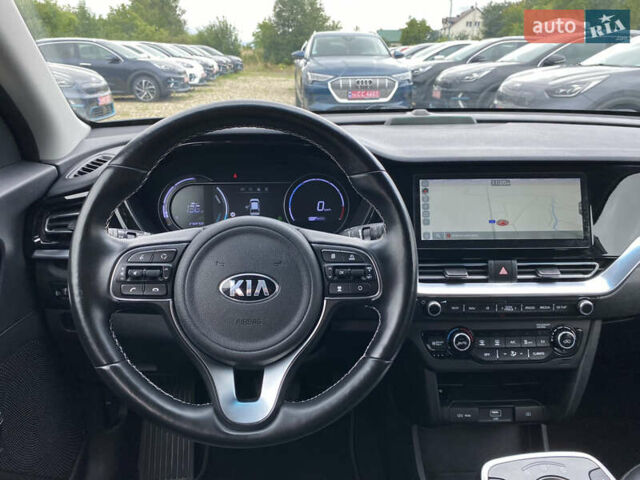 Синий Киа Niro, объемом двигателя 0 л и пробегом 119 тыс. км за 20800 $, фото 42 на Automoto.ua