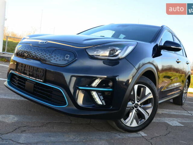 Синий Киа Niro, объемом двигателя 0 л и пробегом 79 тыс. км за 19333 $, фото 4 на Automoto.ua