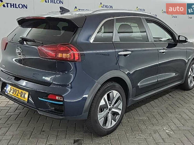Киа Niro 2020 в Черкассах на Automoto.ua Синий Киа Niro, объемом двигателя 0 л и пробегом 137 тыс. км за 19190 $, фото 3 на Automoto.ua