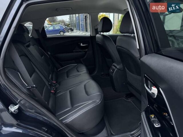 Синий Киа Niro, объемом двигателя 0 л и пробегом 95 тыс. км за 20500 $, фото 65 на Automoto.ua