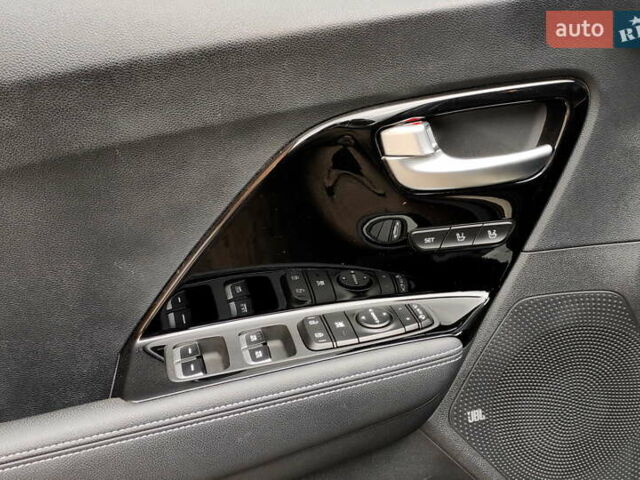 Синий Киа Niro, объемом двигателя 0 л и пробегом 131 тыс. км за 19500 $, фото 38 на Automoto.ua