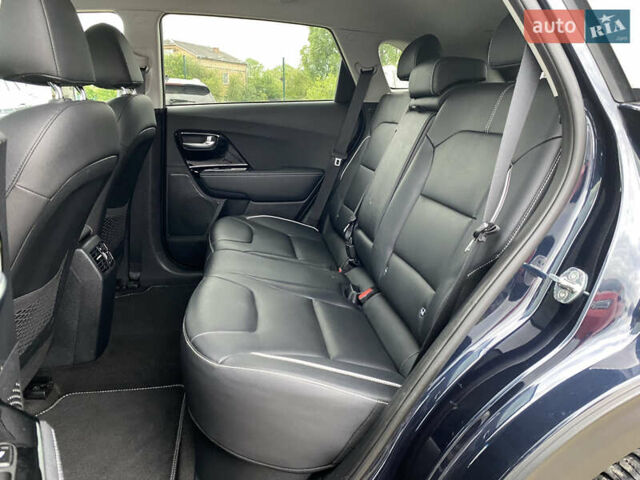 Синій Кіа Niro, об'ємом двигуна 0 л та пробігом 138 тис. км за 21200 $, фото 87 на Automoto.ua