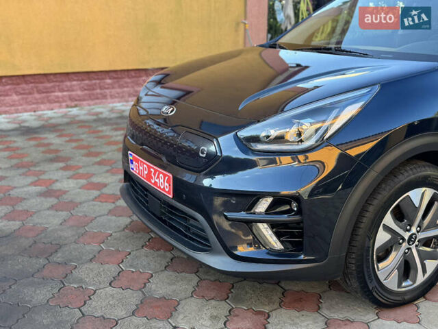 Синий Киа Niro, объемом двигателя 0 л и пробегом 170 тыс. км за 17999 $, фото 42 на Automoto.ua