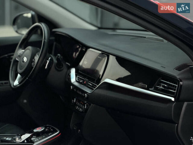 Синий Киа Niro, объемом двигателя 0 л и пробегом 135 тыс. км за 18999 $, фото 45 на Automoto.ua
