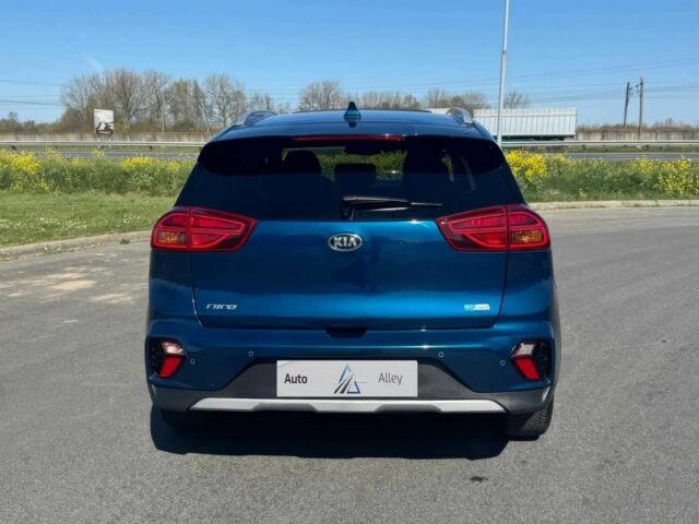 Синий Киа Niro, объемом двигателя 1.6 л и пробегом 50 тыс. км за 13000 $, фото 4 на Automoto.ua