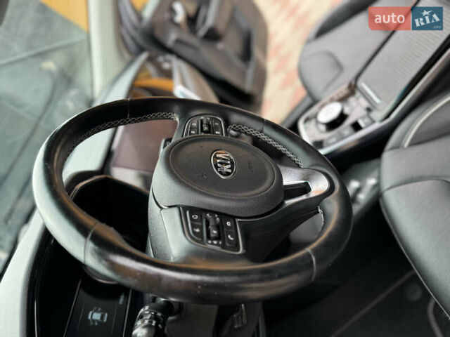 Синий Киа Niro, объемом двигателя 0 л и пробегом 77 тыс. км за 17700 $, фото 30 на Automoto.ua