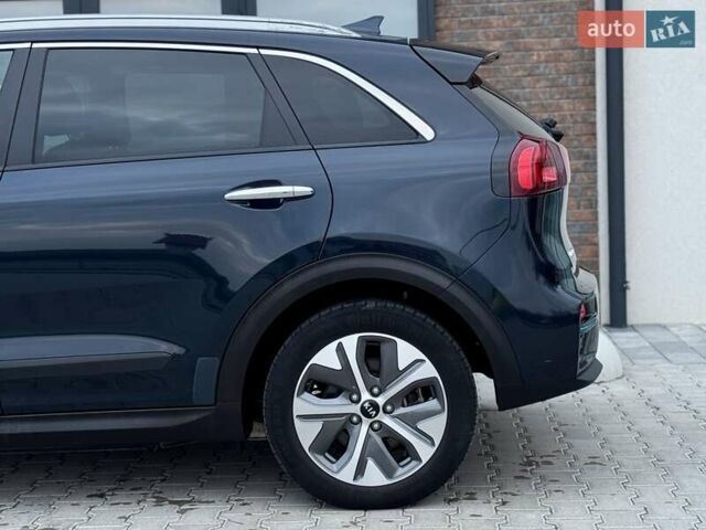 Синий Киа Niro, объемом двигателя 0 л и пробегом 95 тыс. км за 20500 $, фото 31 на Automoto.ua