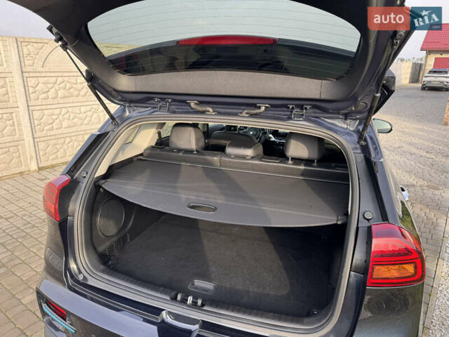 Синий Киа Niro, объемом двигателя 0 л и пробегом 156 тыс. км за 18900 $, фото 44 на Automoto.ua