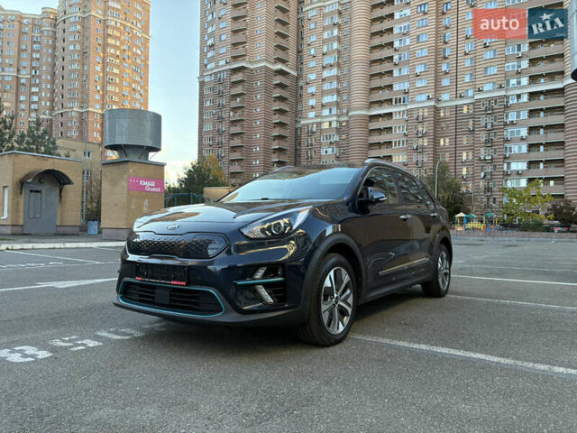 Киа Niro 2020 в Киеве на Automoto.ua Синий Киа Niro, объемом двигателя 0 л и пробегом 131 тыс. км за 17999 $, фото 3 на Automoto.ua