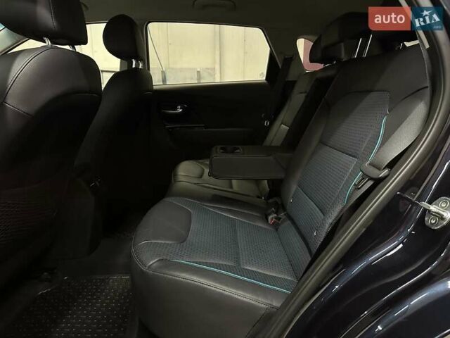 Синій Кіа Niro, об'ємом двигуна 0 л та пробігом 32 тис. км за 23900 $, фото 65 на Automoto.ua
