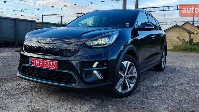 Киа Niro 2020 в Городке на Automoto.ua Синий Киа Niro, объемом двигателя 0 л и пробегом 135 тыс. км за 19856 $, фото 12 на Automoto.ua