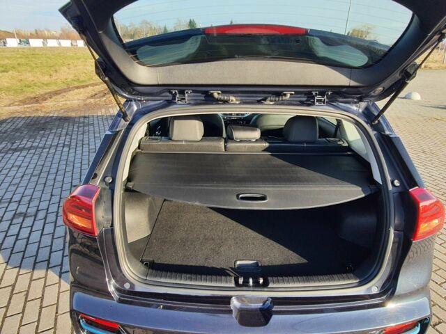 Синий Киа Niro, объемом двигателя 0 л и пробегом 108 тыс. км за 19900 $, фото 20 на Automoto.ua